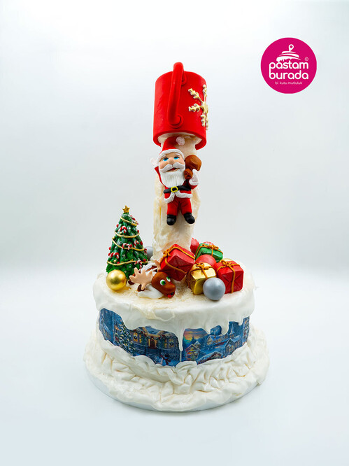 Bardaktan Düşen Noel Baba Yılbaşı Konsept Pasta