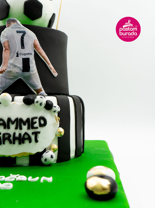 Futbolcu Temalı Konsept Pasta