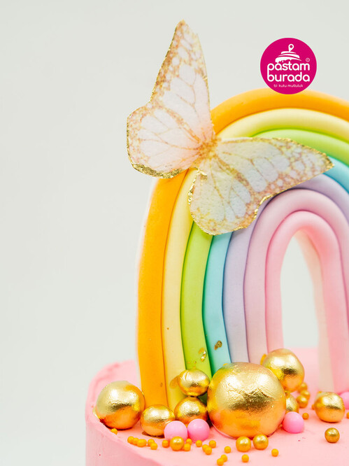 Gökkuşağı Model Pasta