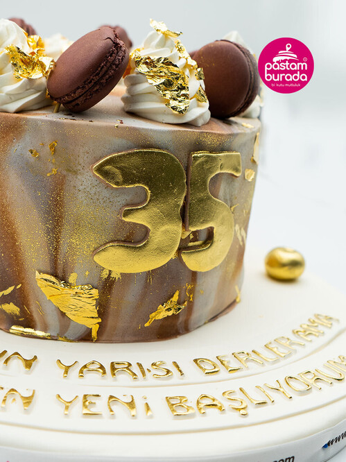 Gold Detaylı Konsept Pasta