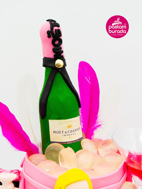 Kadın Figür Tasarım Pasta