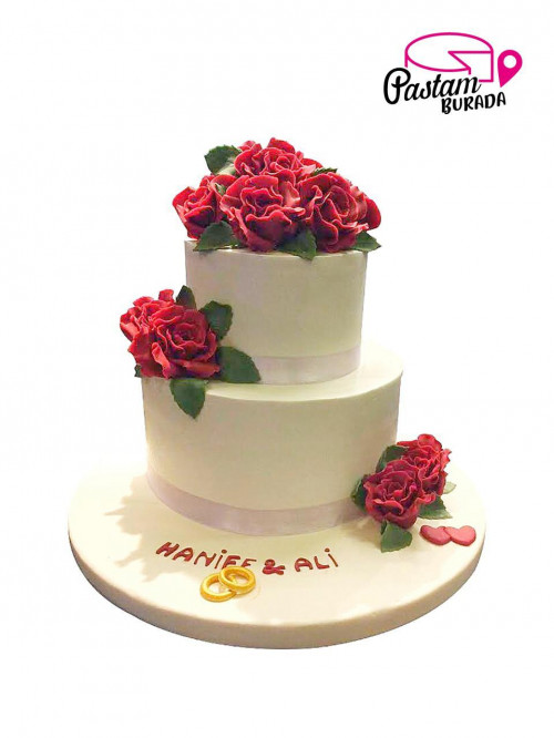 Kırmızı Güllü Nişan Pastası