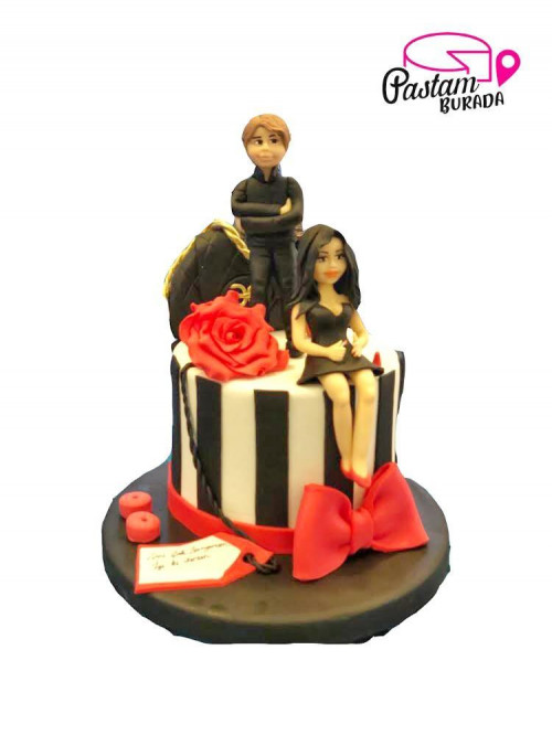 Kırmızı Kurdela Pasta