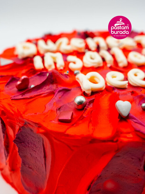 Kırmızı Sıvama Naked Konsept Pasta