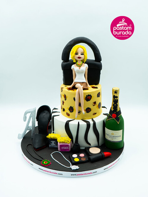 Kişisel Kadın Figür Pasta