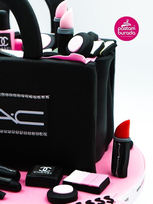 Makyaj Malzemeleri Konsept Pasta