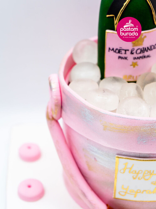 Şampanya Buz Kovalı Pasta