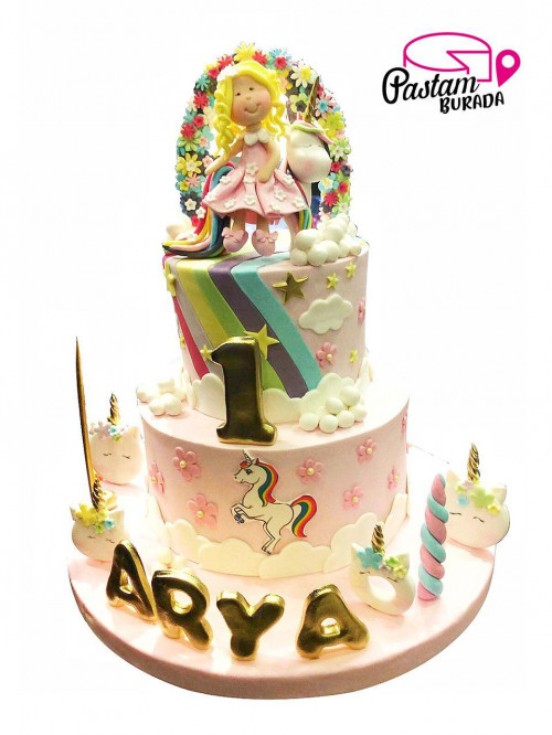 Sarışın Bebek Pasta