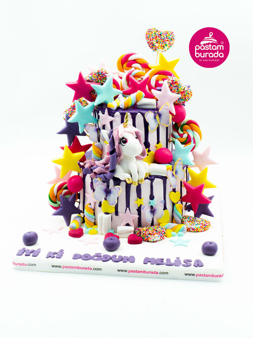 Unicorn ve Renkli Yıldızlar Konsept Pasta