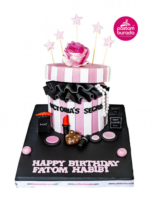 Victorias Secret Model Konsept Doğum Günü Pastası