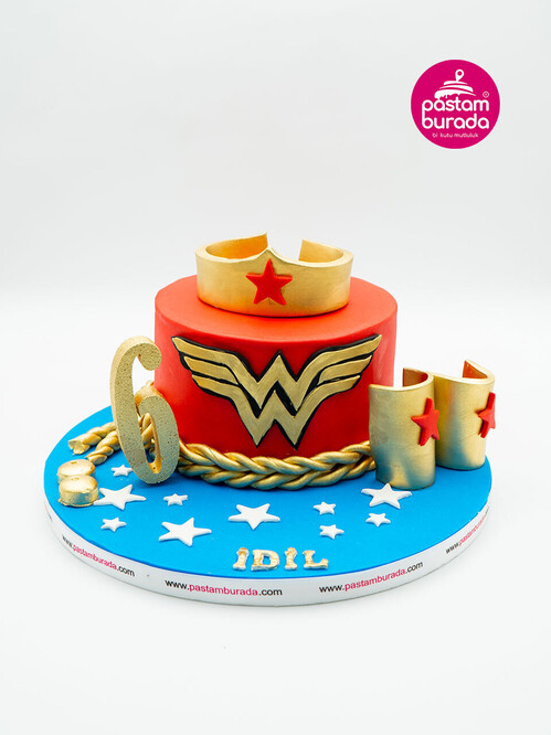 Wonder Woman Konsept Pasta