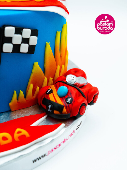 Yarış Araba Konsept Pasta