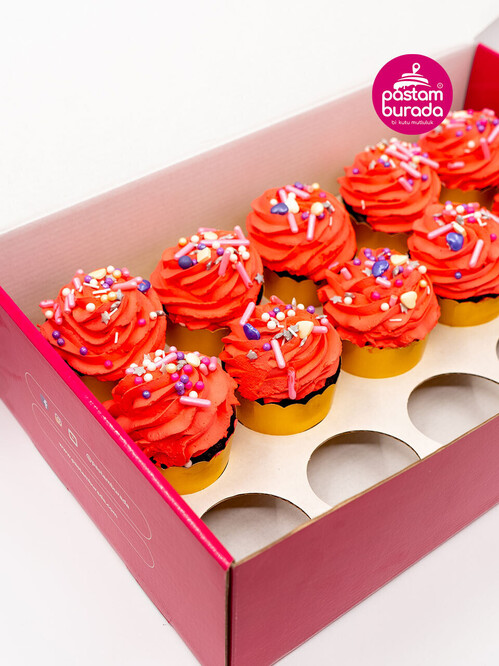 Süslemeli Cupcake