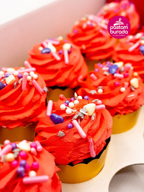 Süslemeli Cupcake