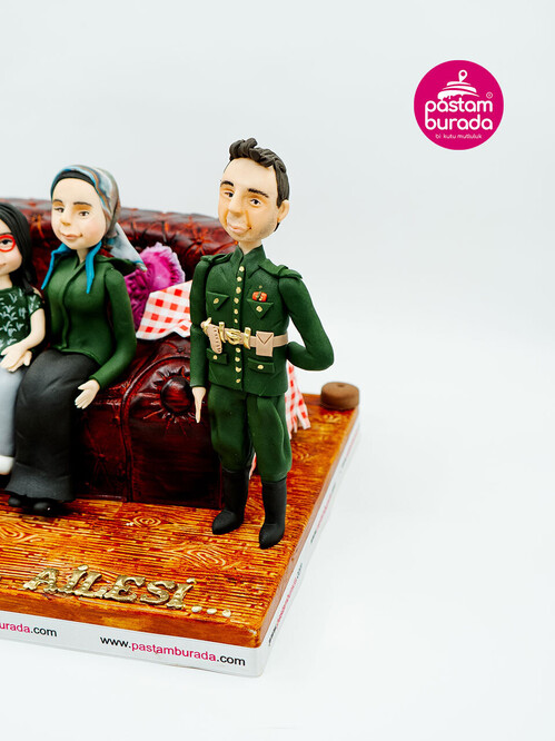 AileTemalı Özel Tasarım Pasta