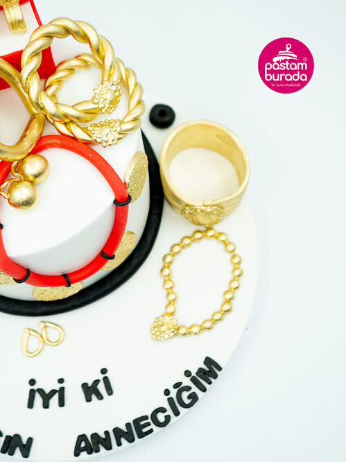 Altın Konsept Pasta