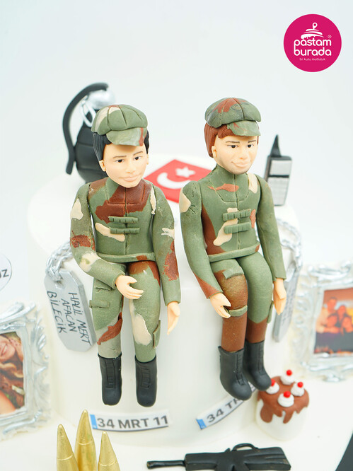 Asker Temalı Konsept Pasta