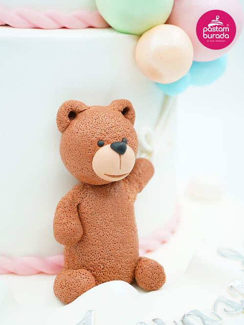 Ayıcık ve Renkli Balonlar Pasta