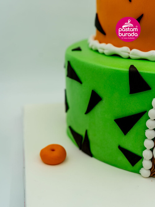 Çakıl ve Dino Konsept Pasta