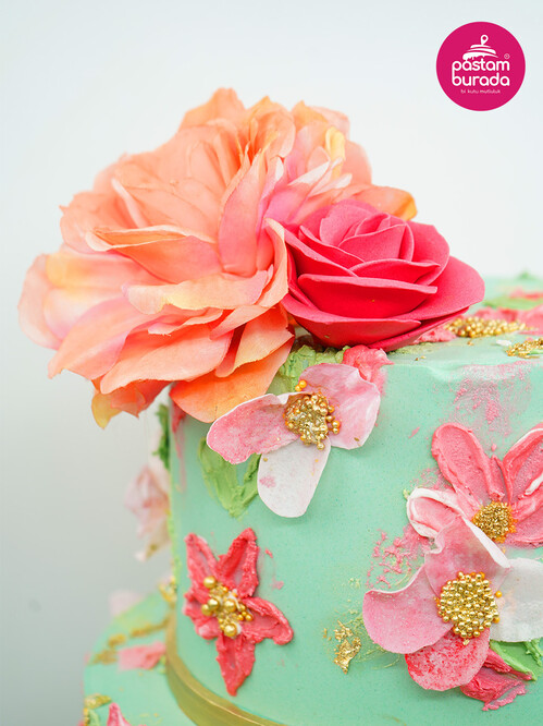 Çiçek Detaylı El Yapımı Tasarım Pasta