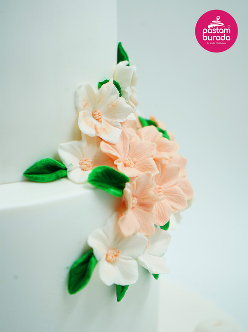 Çiçek Detaylı Söz Pastası