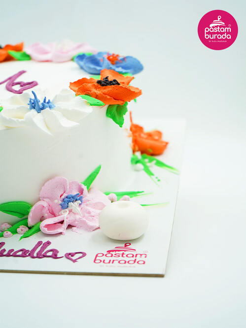 Çiçek Süslemeli Naked Pasta