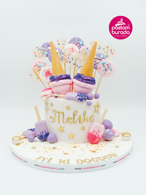 Dondurma Süslemeli Tasarım Pasta