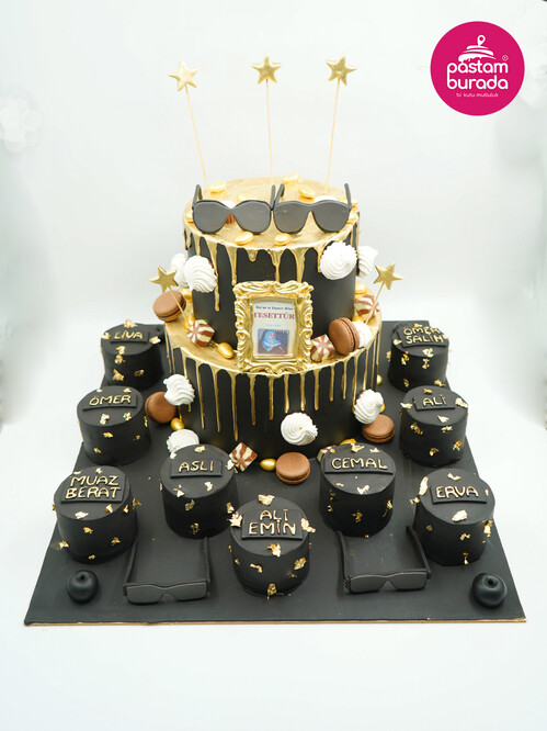 Gold Süsleme Detaylı Tasarım Pasta