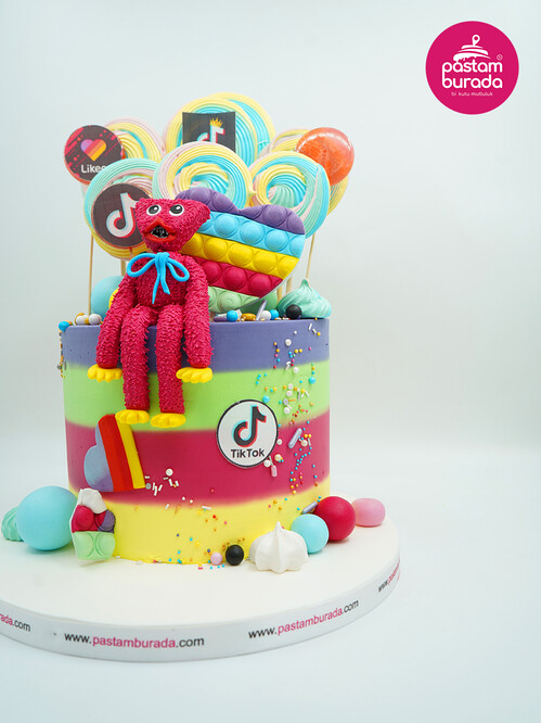 Hugi Vugi ve Tiktok Konsept Pasta