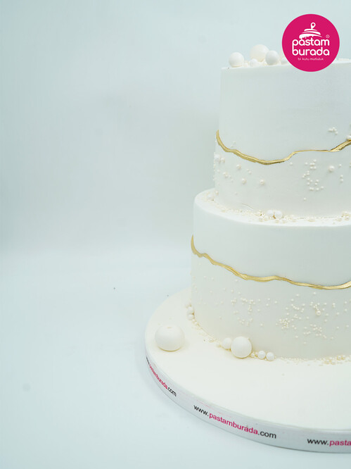 İnci Süslemeli Butik Pasta