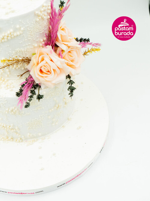 İnci Taneli Konsept Pasta