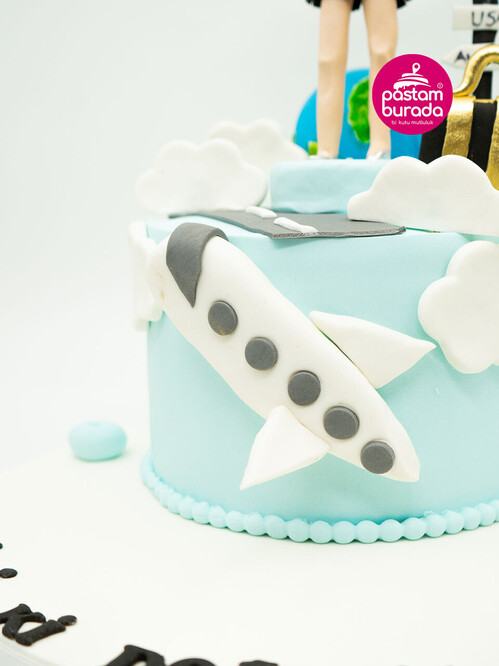 Kadın Pilot Konsept Pasta