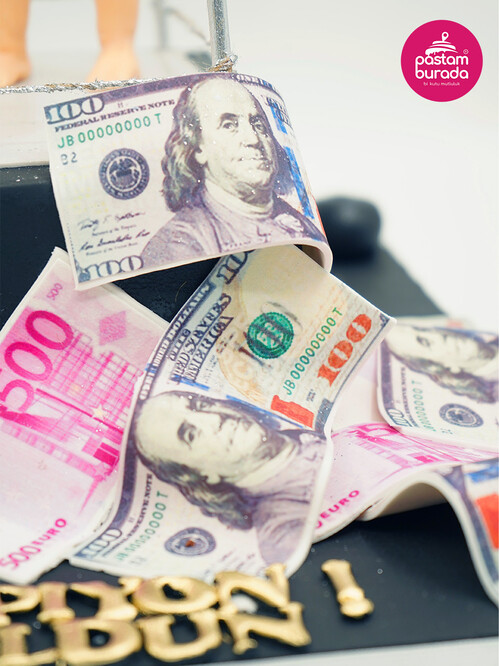 Kick Boks ve Dolar Temalı Konsept Pasta