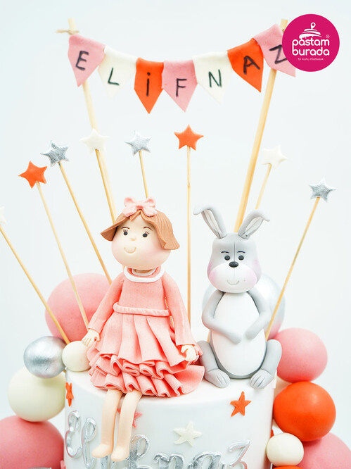 Kız Çocuk Figür ve Tavşan Pasta