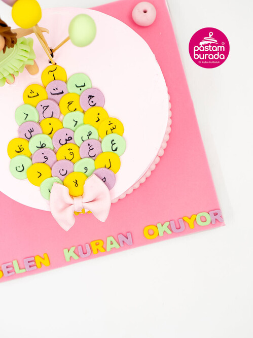 Kız Çocuk Kuran Konsept Pasta