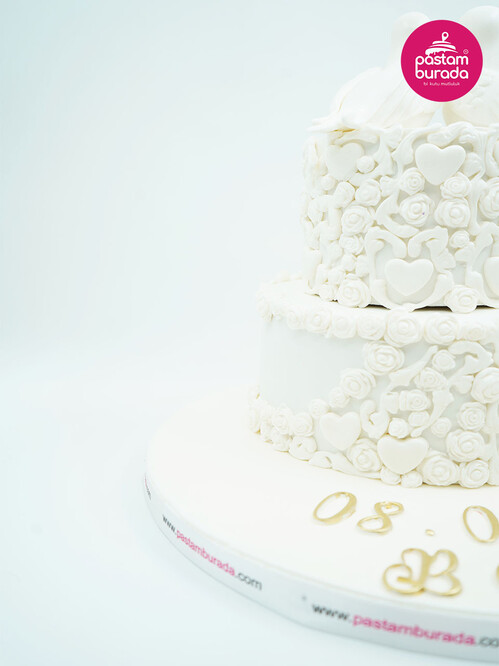 Kuş Detaylı Butik Pasta