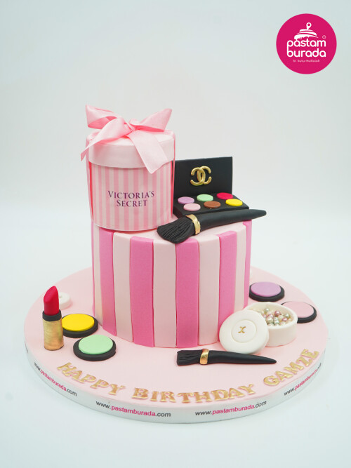 Makyaj Malzemesi Konsept Pasta