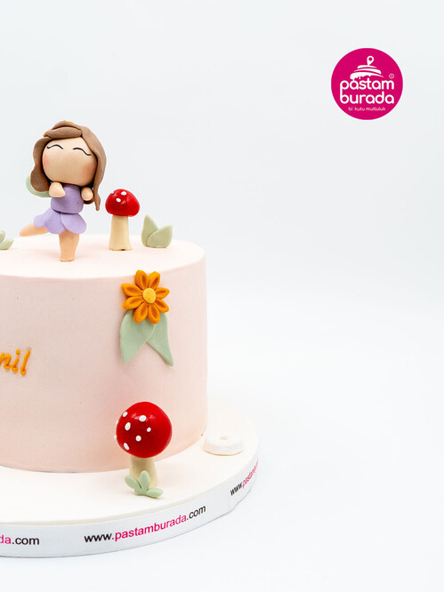 Papatya Detaylı Figür Pasta