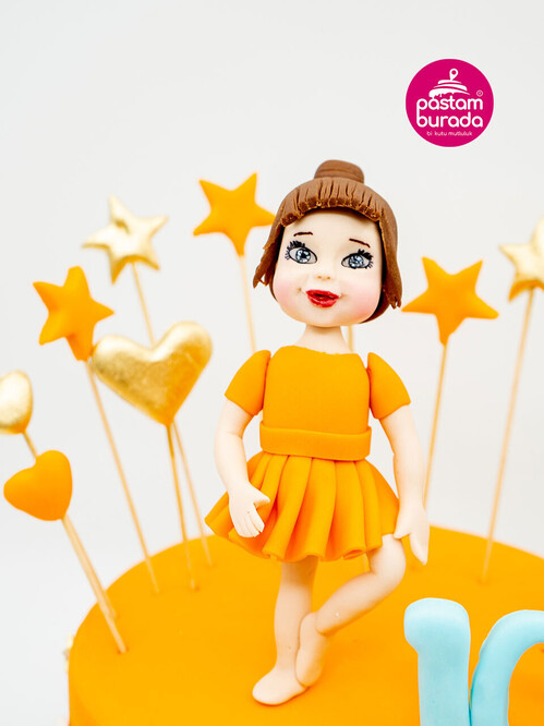 Turuncu Kalpli Figür Pasta