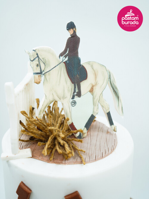 At Binicilik Konsept Pasta