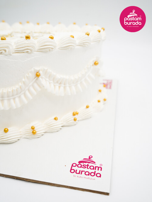 Beyaz Naked Cake