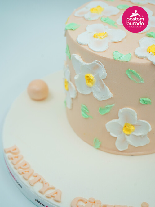 Çiçek Süslemeli Naked Pasta