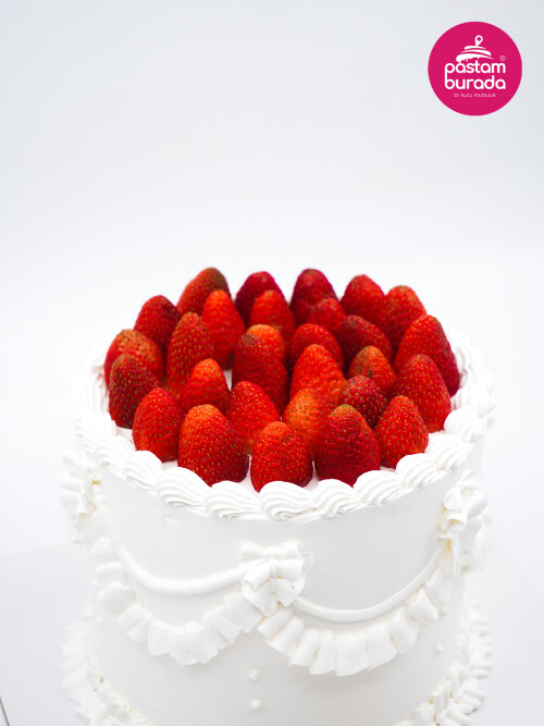 Çilek Detay Naked Cake