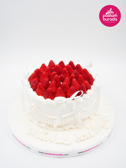 Çilek Detay Naked Pasta