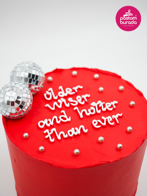 Disko Topu Detay Kırmızı Naked Cake