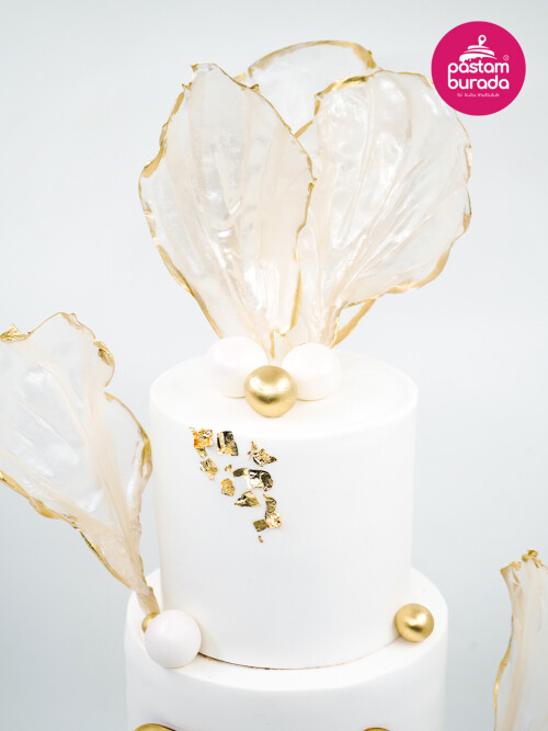 Gold Harf Detay Nişan Pastası