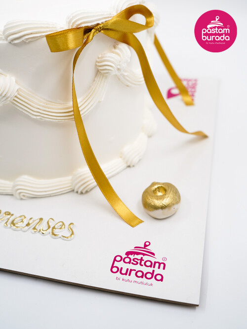 Gold Kurdele Detay Naked Cake