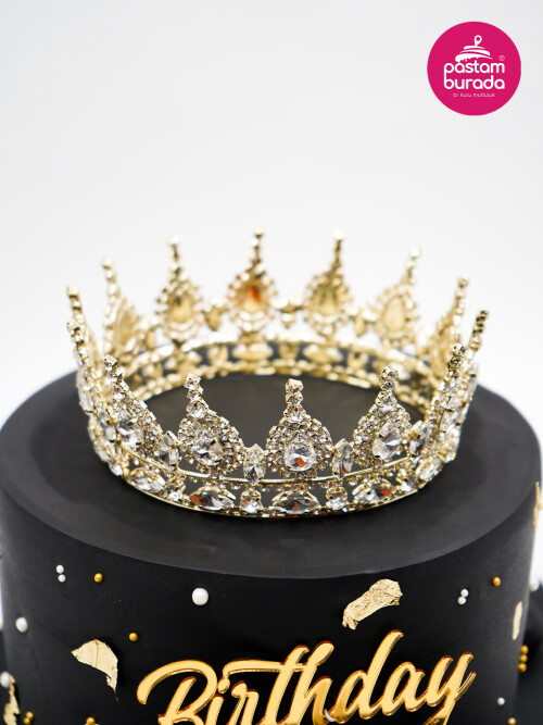 Gold Taç Detay Tasarım Pasta