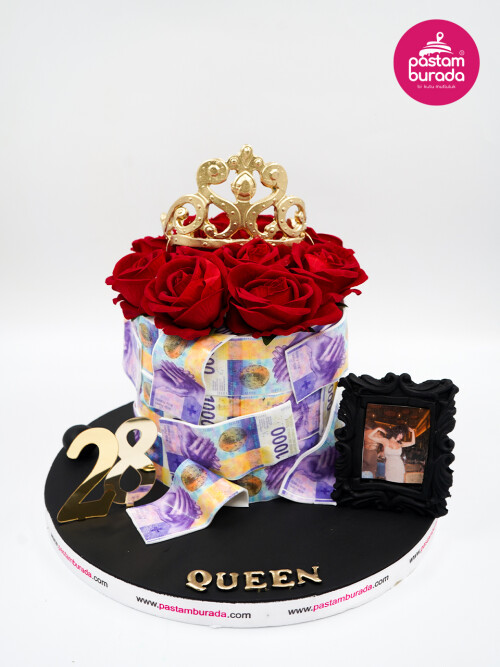 Gül Ve Taç Detay Tasarım Pasta