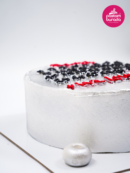 Gümüş Takvim Detay Naked Pasta